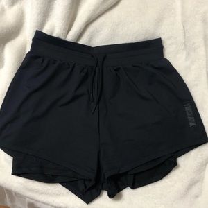 GYMSHARK SHORTS